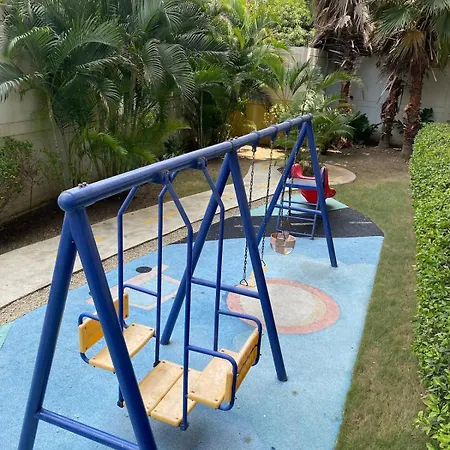 Cielo Mar Steps From The Apartment